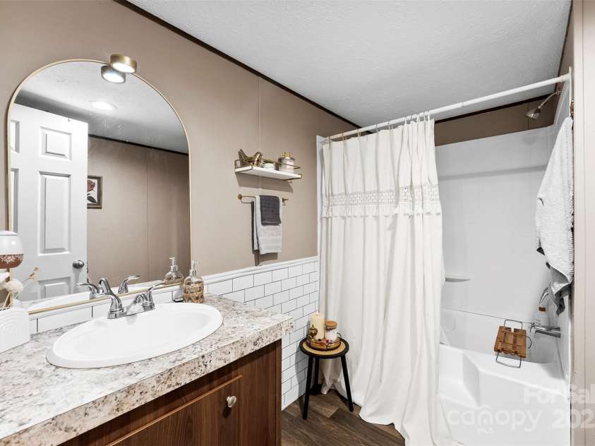 119 Condor Drive, Shelby, NC 28152.  MLS# CAR4292471, YatesRealty ID 34569. 