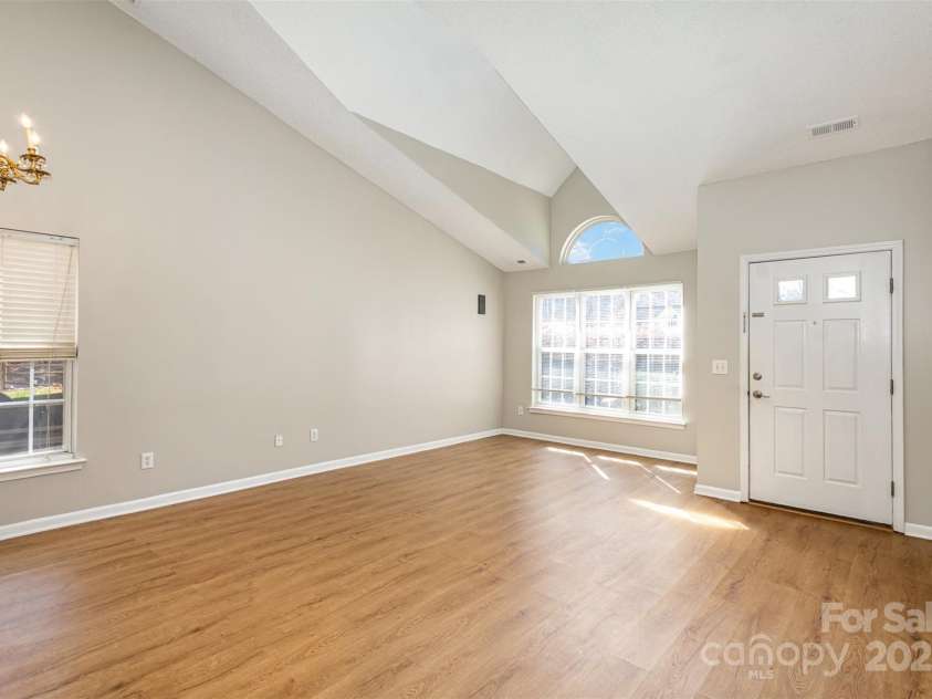 12810 English Walnut Lane, Charlotte, NC 28215.  MLS# CAR4233653, YatesRealty ID 3457. 