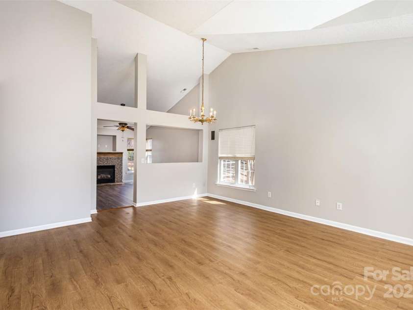 12810 English Walnut Lane, Charlotte, NC 28215.  MLS# CAR4233653, YatesRealty ID 3457. 