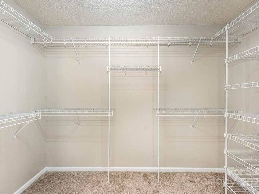 12810 English Walnut Lane, Charlotte, NC 28215.  MLS# CAR4233653, YatesRealty ID 3457. 