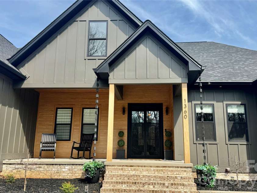 1360 Sain Road, Hickory, NC 28602.  MLS# CAR4354544, YatesRealty ID 3457. 