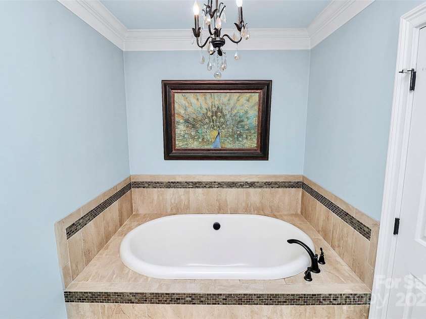 8500 Peyton Randolph Drive, Charlotte, NC 28277.  MLS# CAR4276267, YatesRealty ID 34570. 