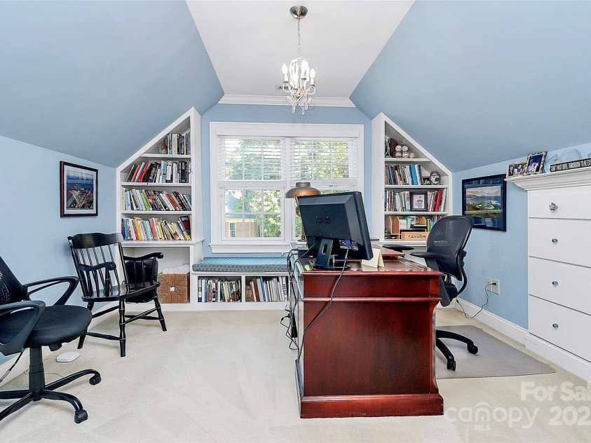 8500 Peyton Randolph Drive, Charlotte, NC 28277.  MLS# CAR4276267, YatesRealty ID 34570. 