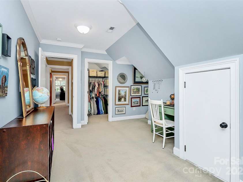 8500 Peyton Randolph Drive, Charlotte, NC 28277.  MLS# CAR4276267, YatesRealty ID 34570. 