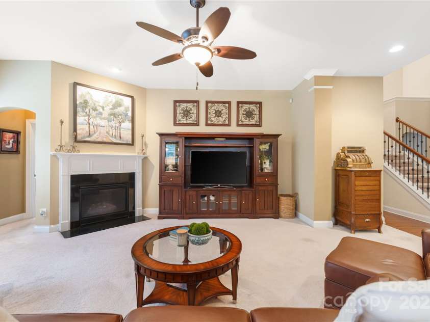 12715 Forrester Avenue, Huntersville, NC 28078.  MLS# CAR4289435, YatesRealty ID 34571. 