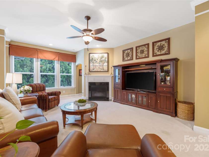12715 Forrester Avenue, Huntersville, NC 28078.  MLS# CAR4289435, YatesRealty ID 34571. 