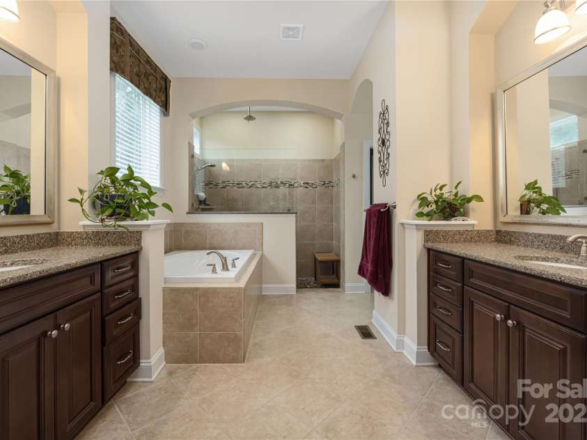 12715 Forrester Avenue, Huntersville, NC 28078.  MLS# CAR4289435, YatesRealty ID 34571. 