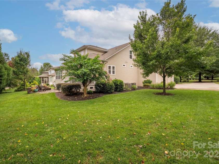 12715 Forrester Avenue, Huntersville, NC 28078.  MLS# CAR4289435, YatesRealty ID 34571. 