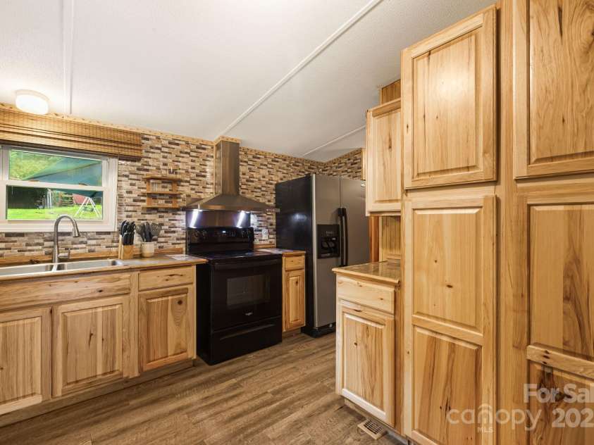 2490 Painters Gap Road, Union Mills, NC 28167.  MLS# CAR4294163, YatesRealty ID 34572. 
