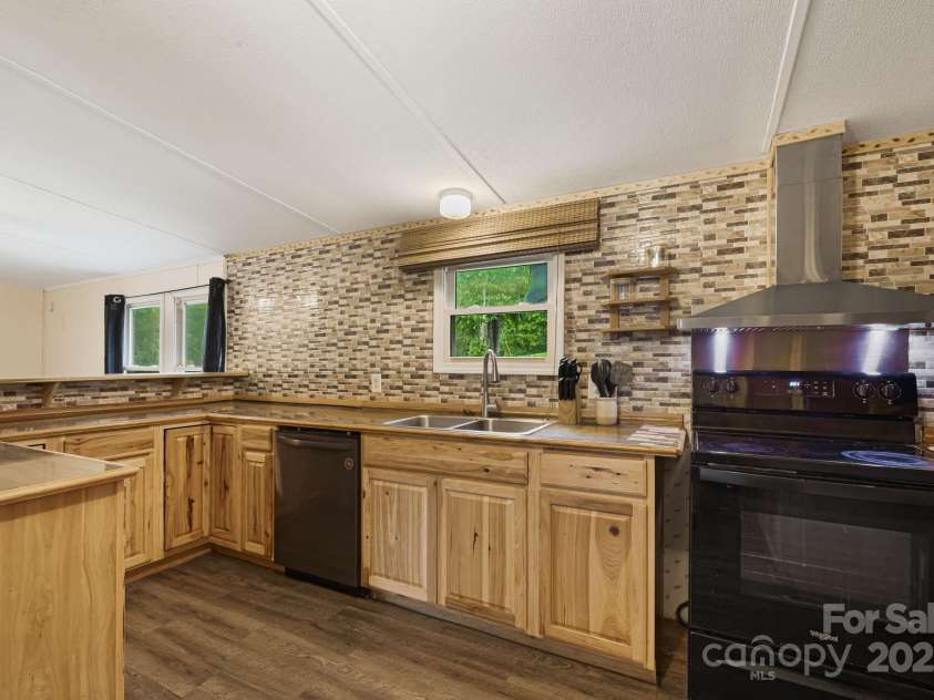 2490 Painters Gap Road, Union Mills, NC 28167.  MLS# CAR4294163, YatesRealty ID 34572. 