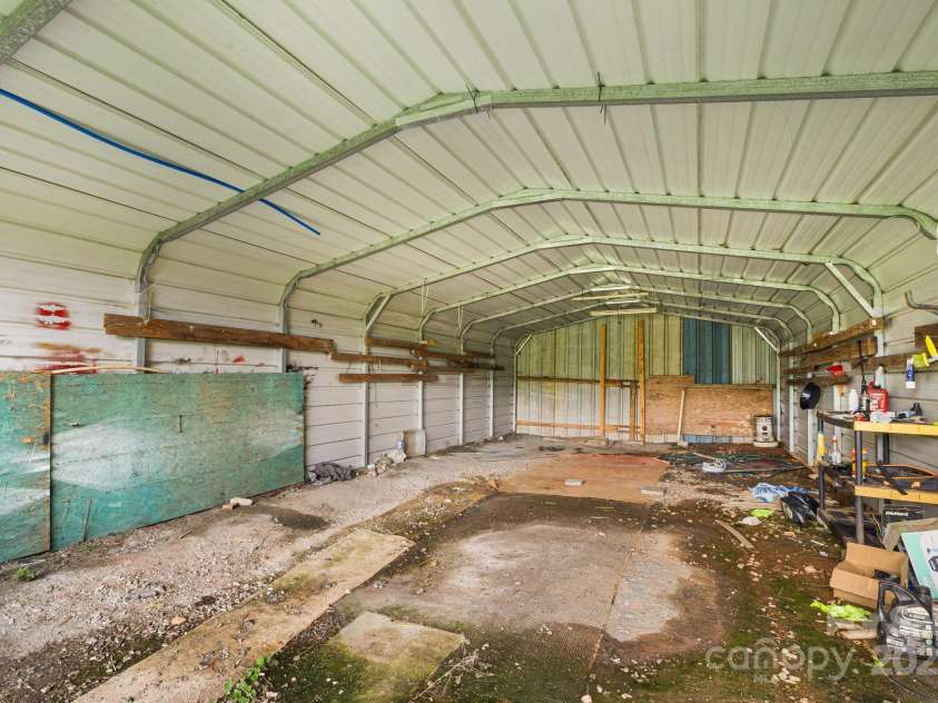 2490 Painters Gap Road, Union Mills, NC 28167.  MLS# CAR4294163, YatesRealty ID 34572. 