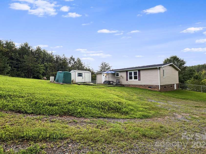 2490 Painters Gap Road, Union Mills, NC 28167.  MLS# CAR4294163, YatesRealty ID 34572. 