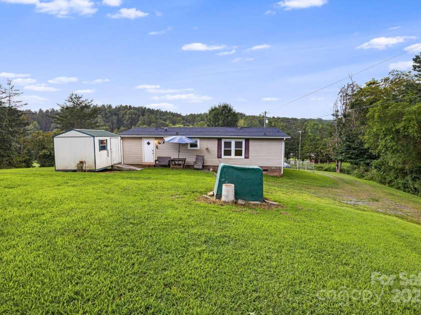 2490 Painters Gap Road, Union Mills, NC 28167.  MLS# CAR4294163, YatesRealty ID 34572. 