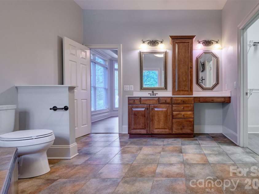 60 Marina Road, Lake Wylie, SC 29710.  MLS# CAR4394642, YatesRealty ID 34572. Master bathroom