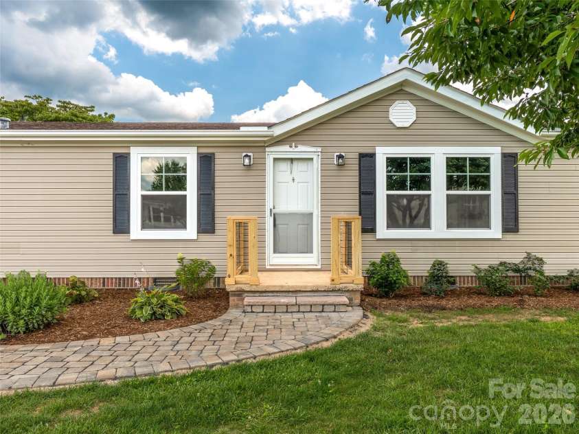 448 Riverwind Drive, Hendersonville, NC 28739.  MLS# CAR4381752, YatesRealty ID 34573. 