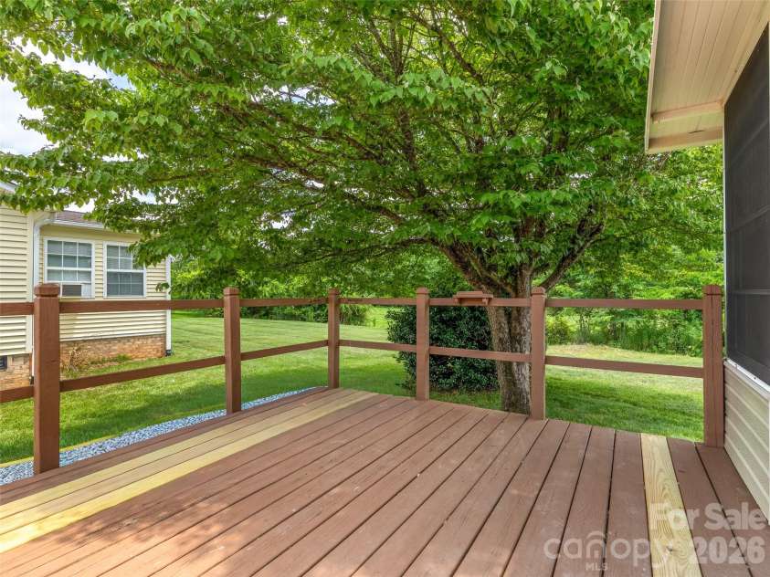 448 Riverwind Drive, Hendersonville, NC 28739.  MLS# CAR4381752, YatesRealty ID 34573. 