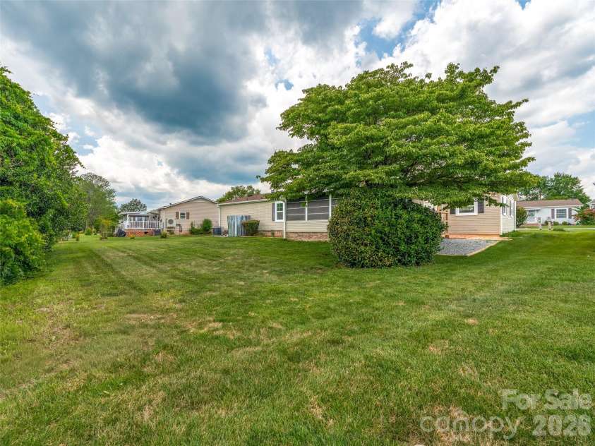 448 Riverwind Drive, Hendersonville, NC 28739.  MLS# CAR4381752, YatesRealty ID 34573. 