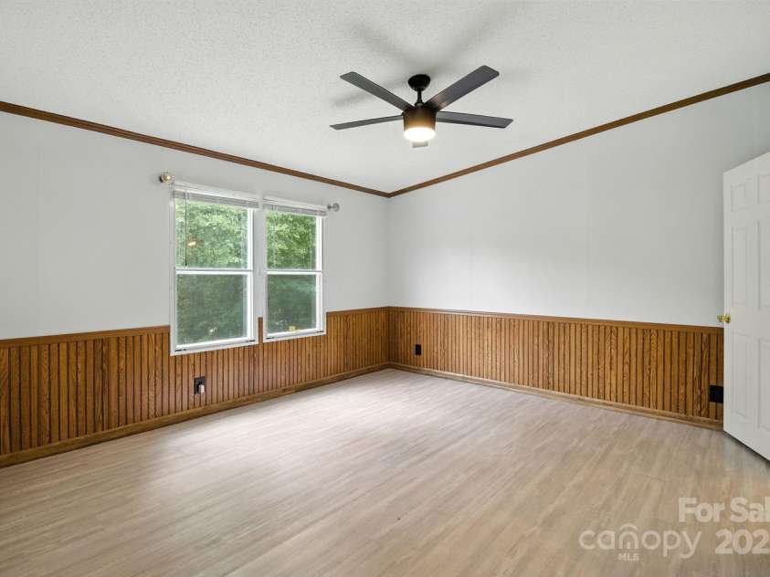 6337 Fairlane Street, Hickory, NC 28602.  MLS# CAR4287746, YatesRealty ID 34574. Primary Bedroom
