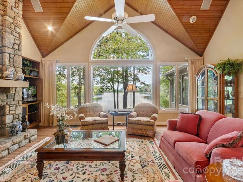 98 Taladu Court, Brevard, NC 28712.  MLS# CAR4302886, YatesRealty ID 34574. 
