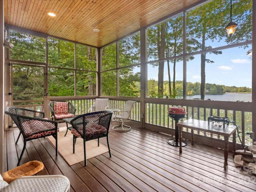 98 Taladu Court, Brevard, NC 28712.  MLS# CAR4302886, YatesRealty ID 34574. 