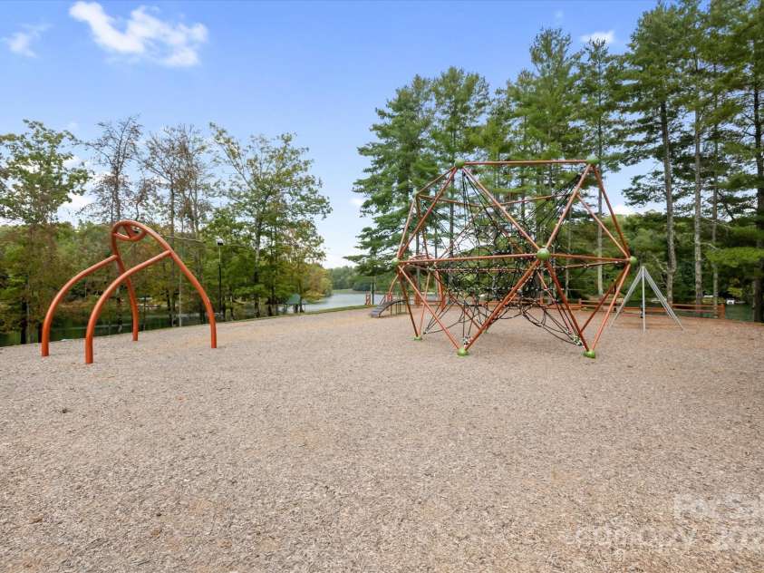 98 Taladu Court, Brevard, NC 28712.  MLS# CAR4302886, YatesRealty ID 34574. 