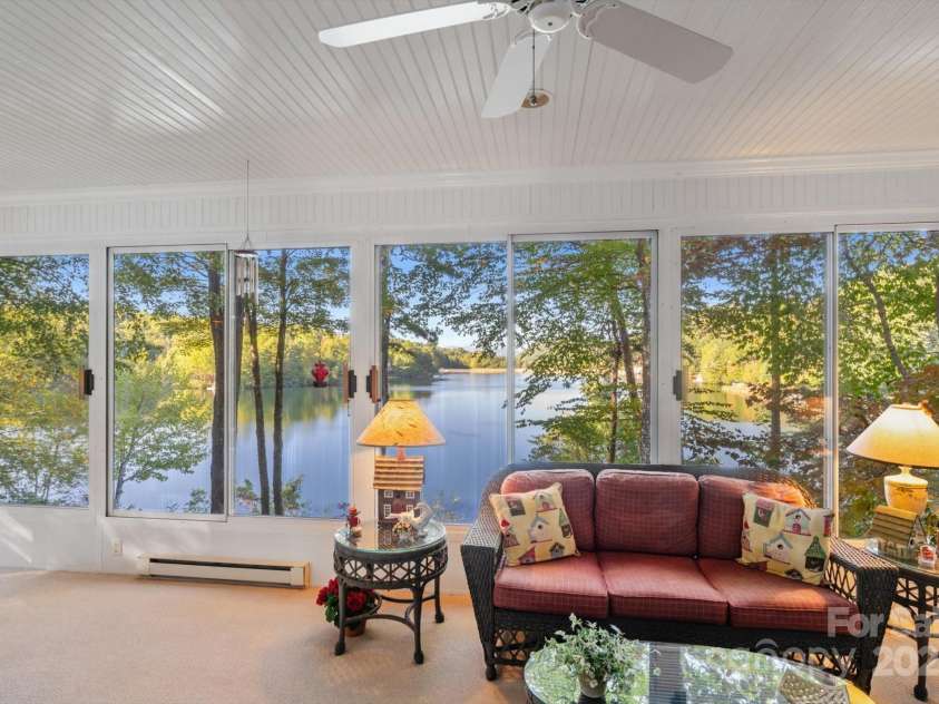 98 Taladu Court, Brevard, NC 28712.  MLS# CAR4302886, YatesRealty ID 34574. 