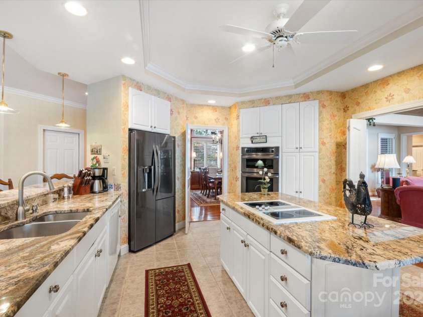 98 Taladu Court, Brevard, NC 28712.  MLS# CAR4302886, YatesRealty ID 34574. 