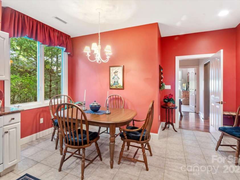 98 Taladu Court, Brevard, NC 28712.  MLS# CAR4302886, YatesRealty ID 34574. 