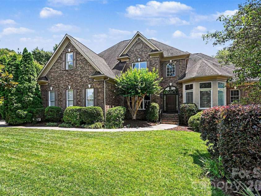 2216 Highland Forest Drive, Marvin, NC 28173.  MLS# CAR4390991, YatesRealty ID 34575. 