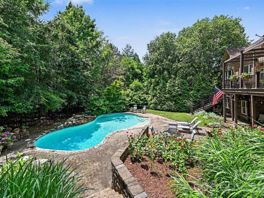 2216 Highland Forest Drive, Marvin, NC 28173.  MLS# CAR4390991, YatesRealty ID 34575. 
