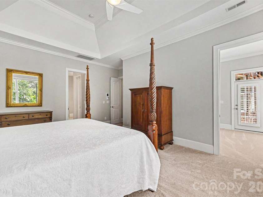 2216 Highland Forest Drive, Marvin, NC 28173.  MLS# CAR4390991, YatesRealty ID 34575. First floor primary