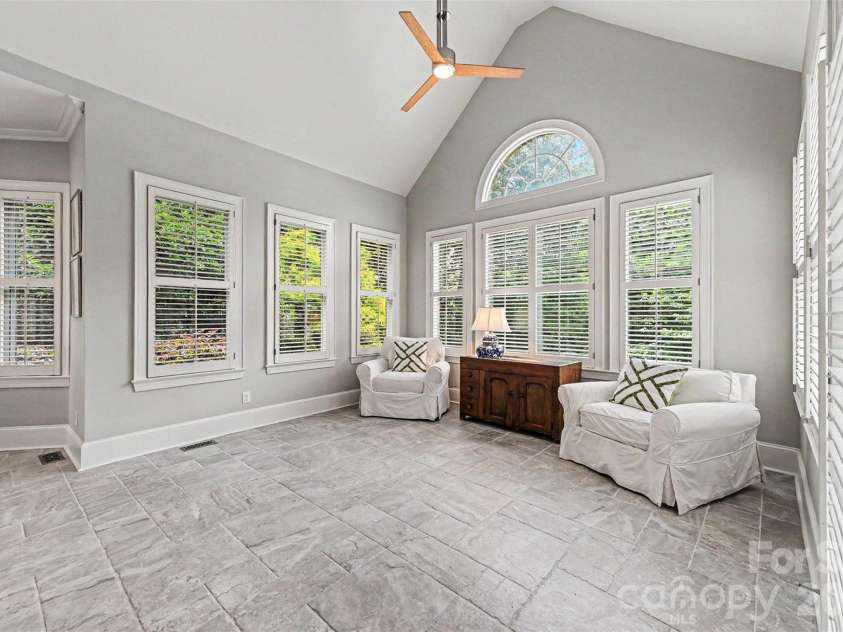 2216 Highland Forest Drive, Marvin, NC 28173.  MLS# CAR4390991, YatesRealty ID 34575. Keeping room