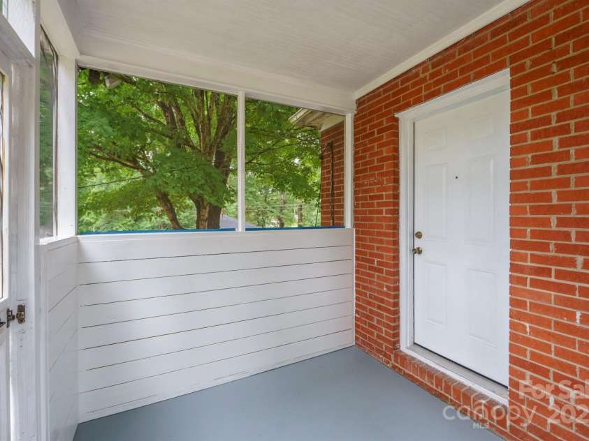 128 Wilson Street, Concord, NC 28025.  MLS# CAR4289974, YatesRealty ID 34576. 