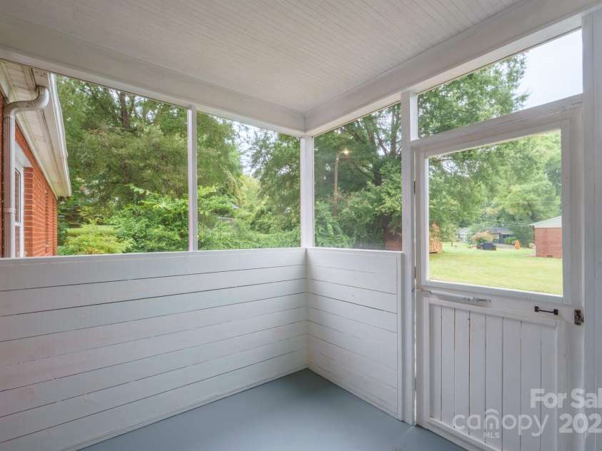 128 Wilson Street, Concord, NC 28025.  MLS# CAR4289974, YatesRealty ID 34576. 