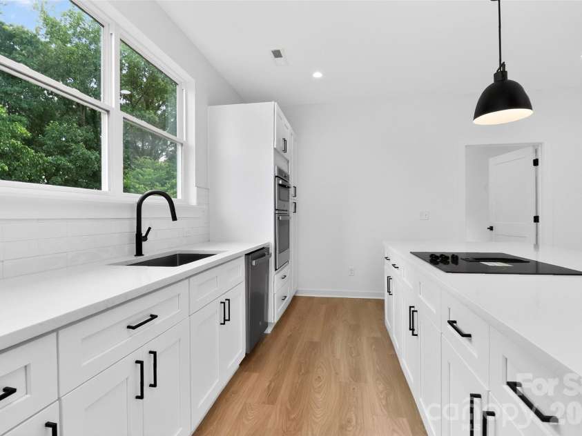 2716 Baltimore Avenue, Charlotte, NC 28203.  MLS# CAR4385672, YatesRealty ID 34576. Kitchen 2nd floor