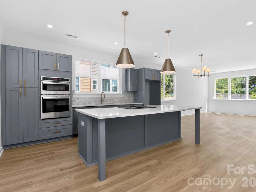 2714 Baltimore Avenue, Charlotte, NC 28203.  MLS# CAR4360205, YatesRealty ID 34577. 2nd floor kitchen