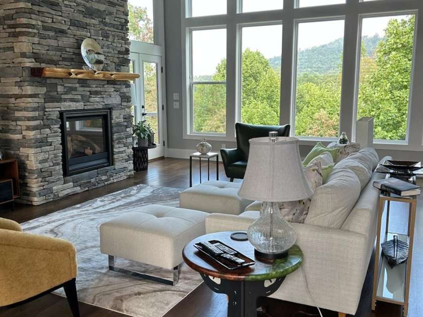 45 Penley Park Drive, Weaverville, NC 28787.  MLS# CAR4289463, YatesRealty ID 34577. 