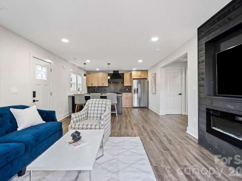 1713 Davis Park Road, Gastonia, NC 28052.  MLS# CAR4341054, YatesRealty ID 3458. 