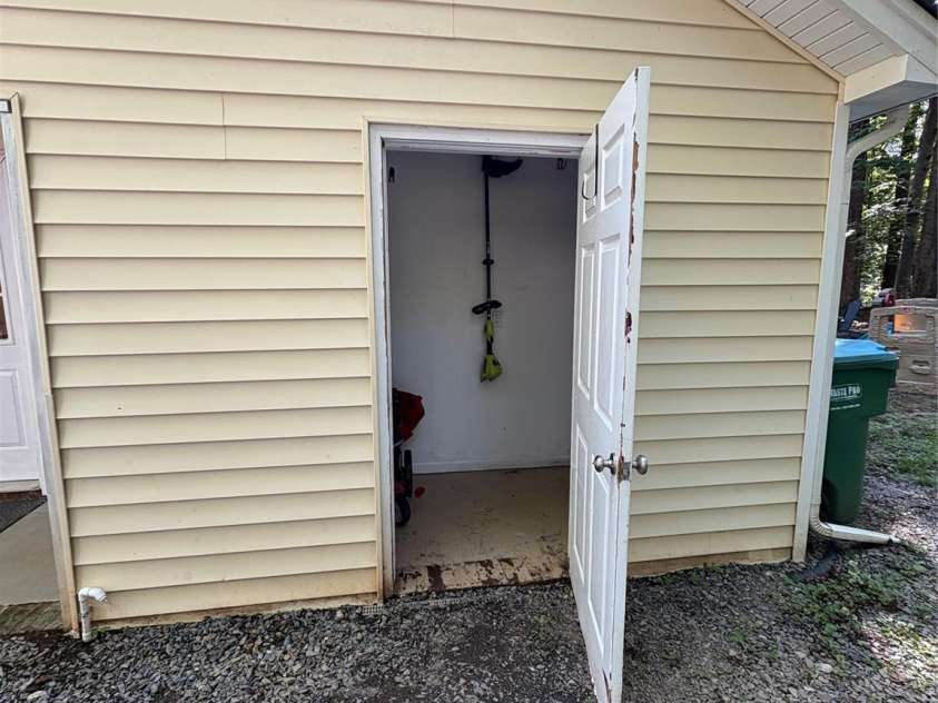 615 Teresa Circle, Waxhaw, NC 28173.  MLS# CAR4291503, YatesRealty ID 34580. 