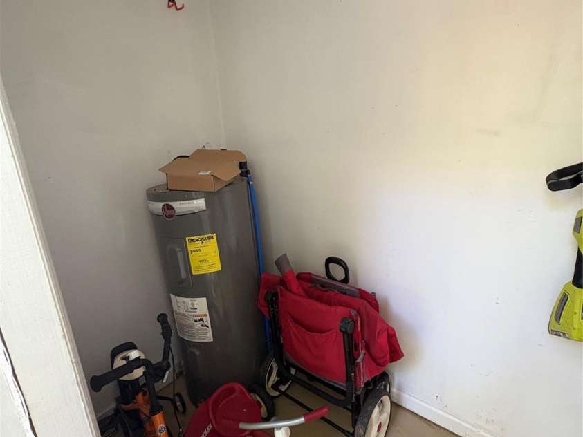 615 Teresa Circle, Waxhaw, NC 28173.  MLS# CAR4291503, YatesRealty ID 34580. 