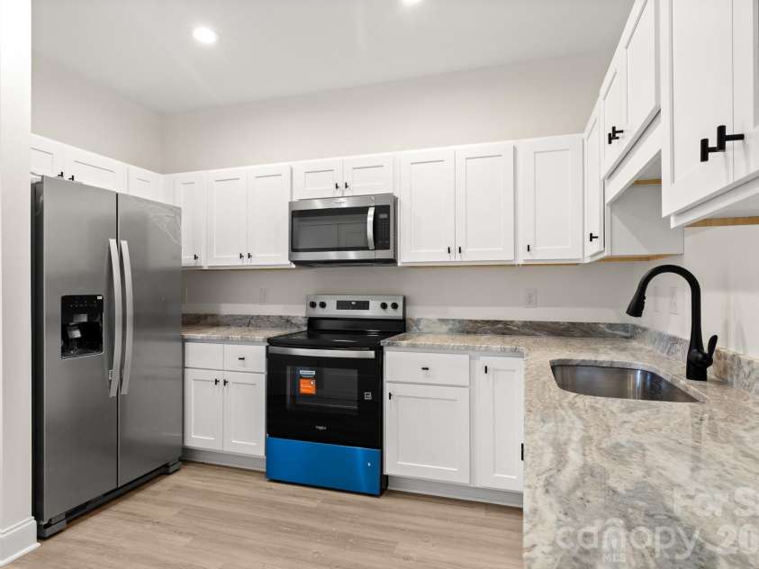 725 Rockdale Street, Rock Hill, SC 29730.  MLS# CAR4424948, YatesRealty ID 34580. 