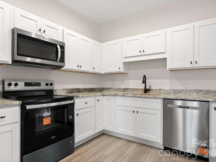 725 Rockdale Street, Rock Hill, SC 29730.  MLS# CAR4424948, YatesRealty ID 34580. 