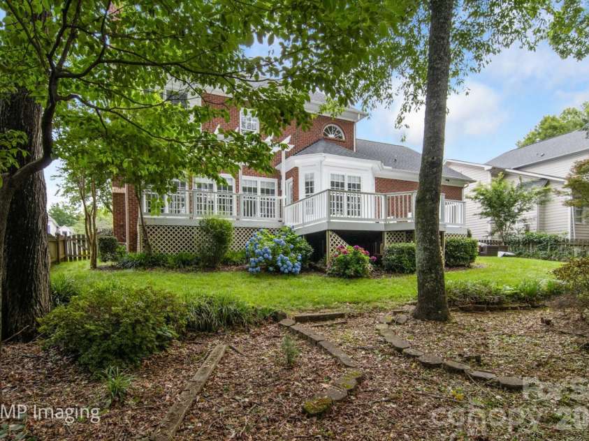 20107 Cove Road, Cornelius, NC 28031.  MLS# CAR4393223, YatesRealty ID 34581. 