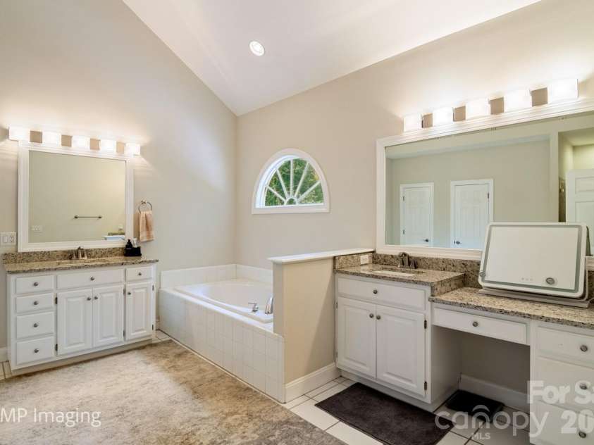 20107 Cove Road, Cornelius, NC 28031.  MLS# CAR4431051, YatesRealty ID 34581. 