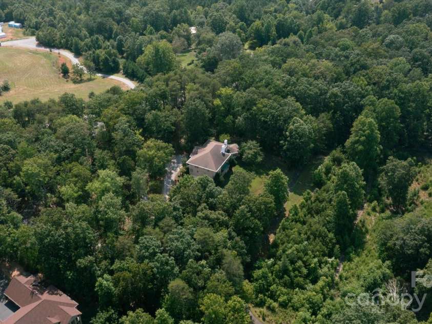 25 Towhee Trail, Tryon, NC 28782.  MLS# CAR4283605, YatesRealty ID 34581. 