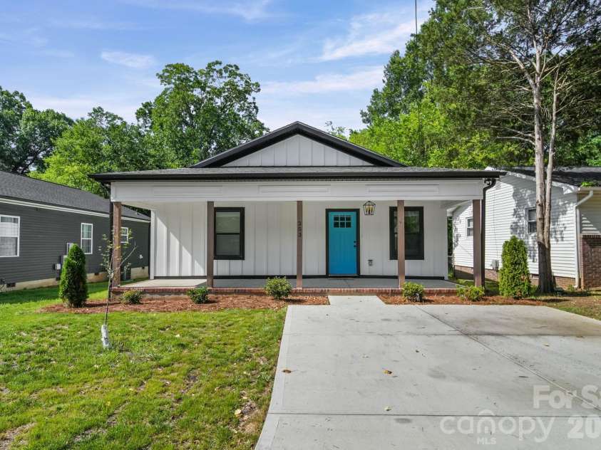 253 Hall Avenue, Concord, NC 28027.  MLS# CAR4398913, YatesRealty ID 34582. 