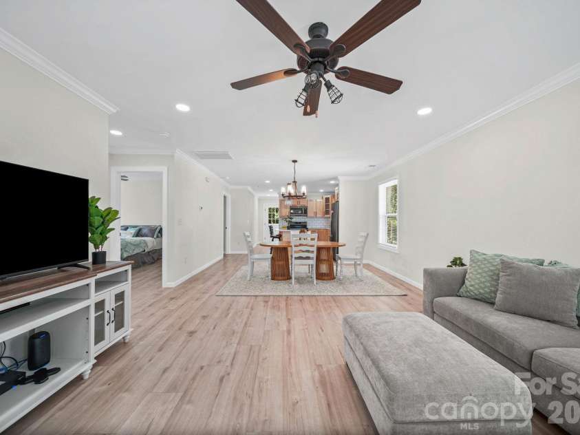 253 Hall Avenue, Concord, NC 28027.  MLS# CAR4398913, YatesRealty ID 34582. 