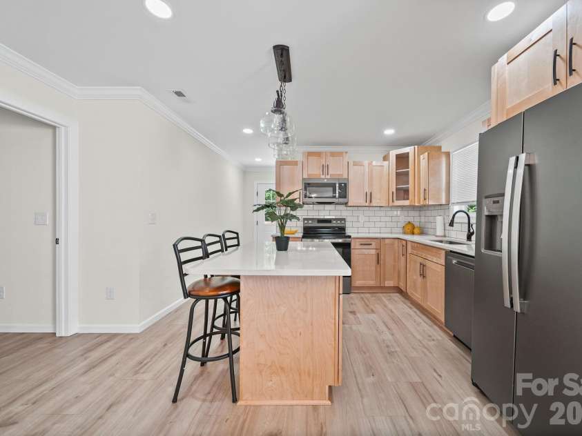 253 Hall Avenue, Concord, NC 28027.  MLS# CAR4398913, YatesRealty ID 34582. 