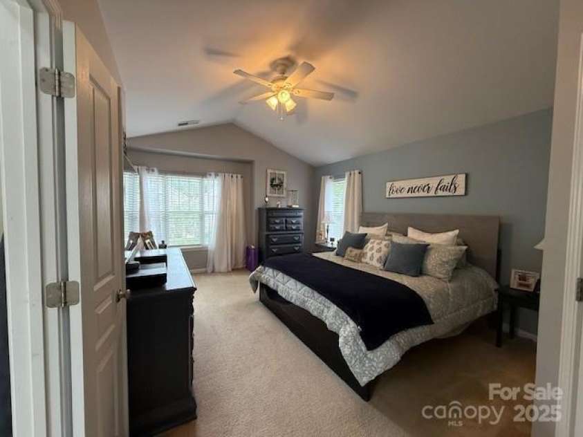 9834 Dominion Crest Drive, Charlotte, NC 28269.  MLS# CAR4291897, YatesRealty ID 34582. 