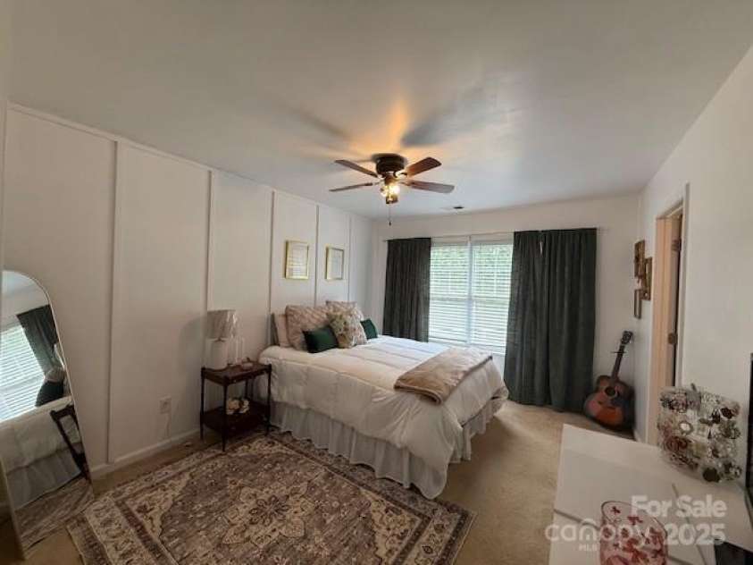 9834 Dominion Crest Drive, Charlotte, NC 28269.  MLS# CAR4291897, YatesRealty ID 34582. 